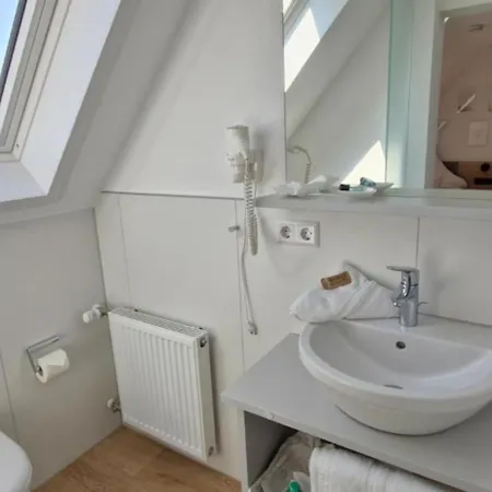 Gaestehaus Seeblick Otel *